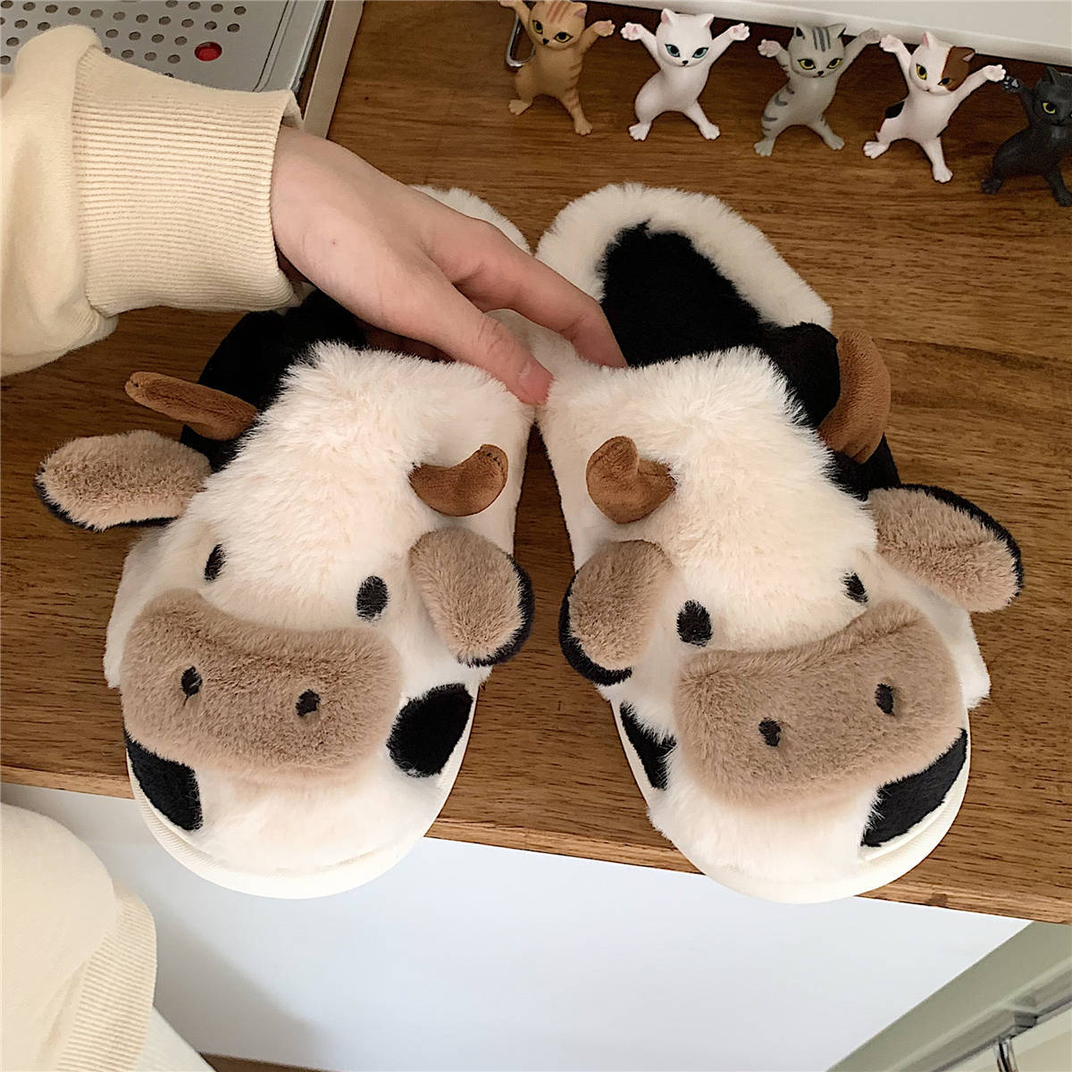 Cow Plush Cotton Slippers