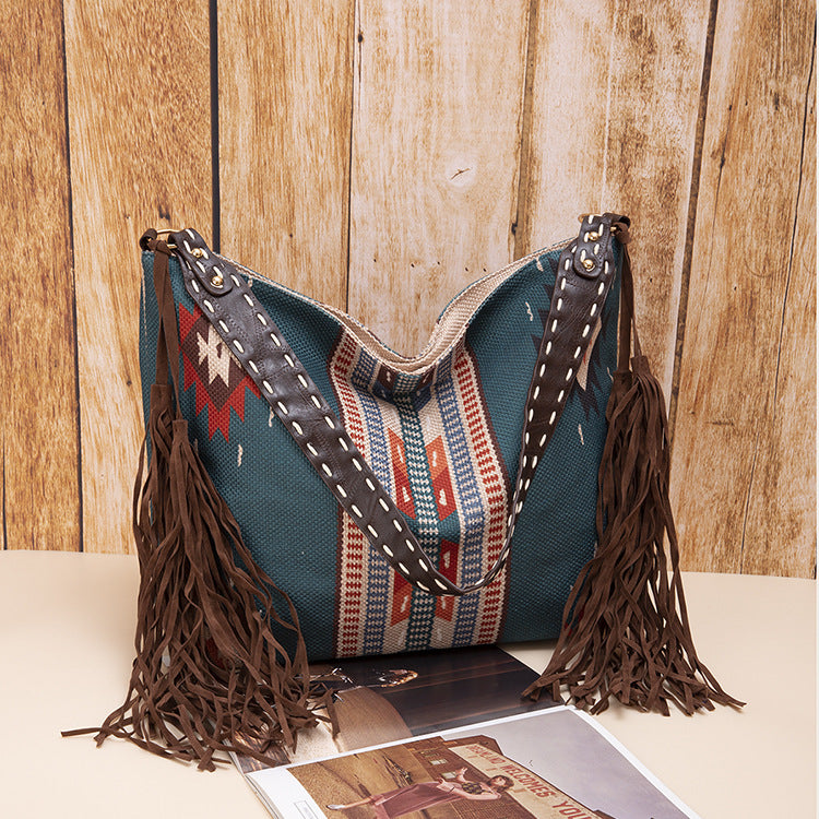 Hand-woven streamlined cotton and linen shoulder bag